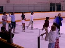 0504pjskating.jpg