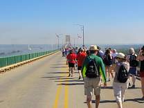 0018bridgewalk.jpg