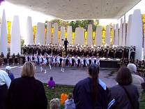 03_101902_03bandconcert.jpg