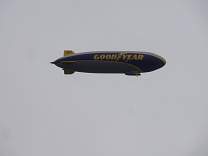 13_19blimp.jpg